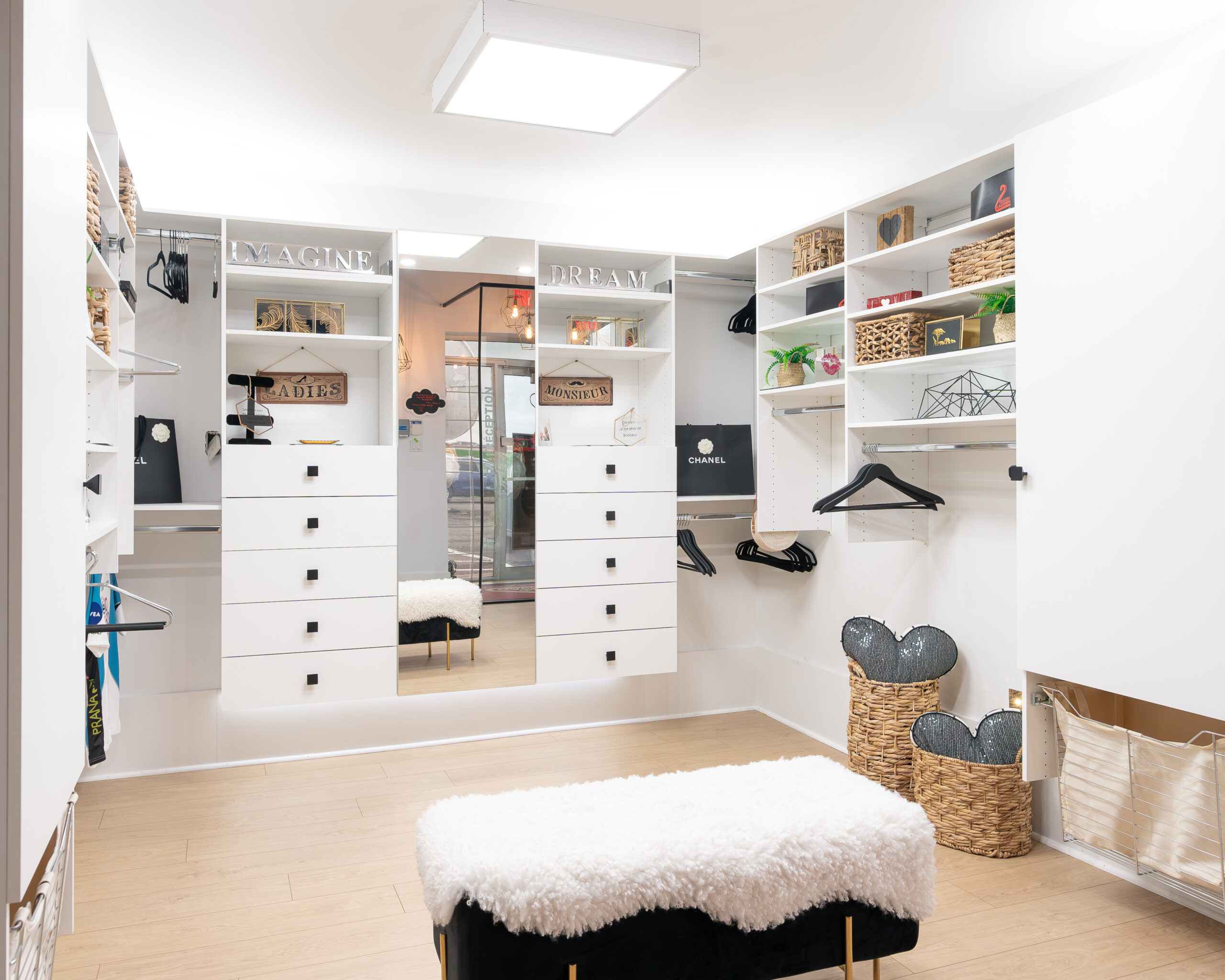 Image https://grgagnon.p3f.dev/le-guide-ultime-comment-creer-le-walk-in-de-vos-reves/